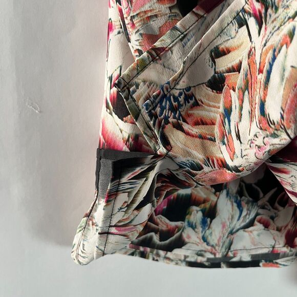 L'Agence 100% Silk Charmeuse Camisole Top Small Feminine Dark Floral Botanical - Picture 9 of 12